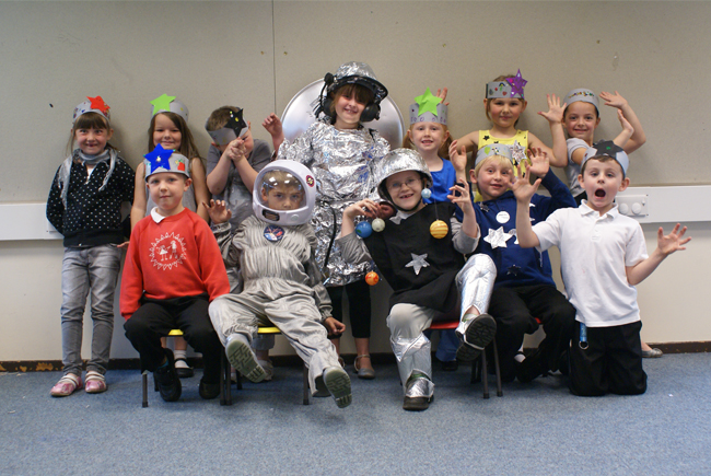 17 Space Explorers